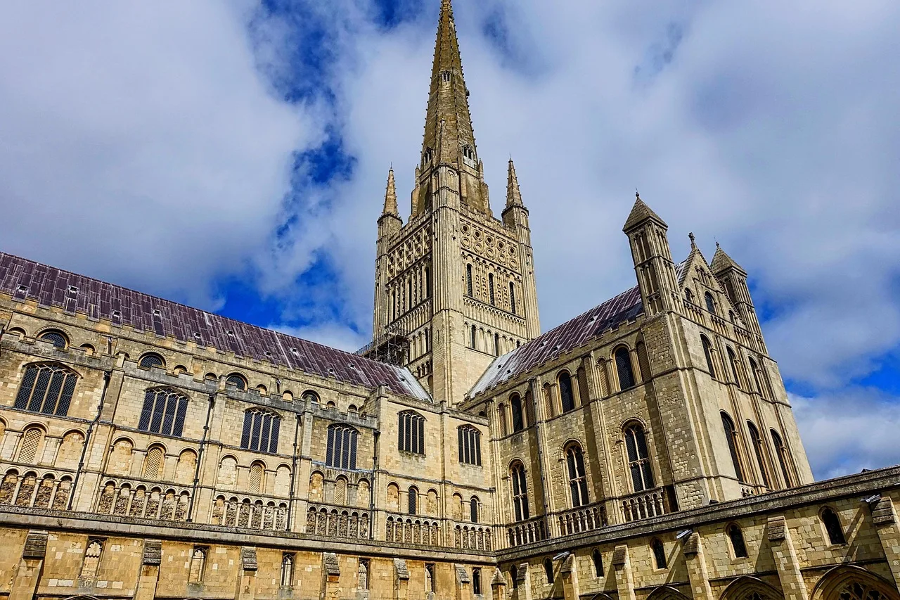 norwich-cathedral-1144764_1280 norwich-cathedral-1144764_1280